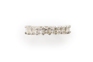Half eternity diamond ring