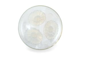 René Lalique; René Lalique 'Vernon' opalescent and clear glass bowl, No. 395, designed c.1928
