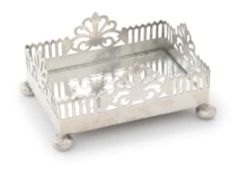 A late Victorian silver card holder, James Deakin & Sons, Sheffield, 1899
