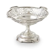 An Edward VII silver dish, Mappin & Webb, London, 1904