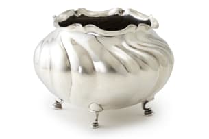 A silver punch bowl, Hessenberg & Co, Frankfurt, standard .800, 19th century