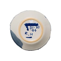 Ruan Hoffmann; Plate in orange with blue linear flower