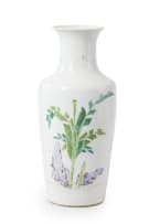A Chinese famille rose porcelain vase, Qianlong period, 1736-1795