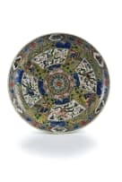 A Chinese famille verte porcelain saucer dish, Kangxi period, 1662-1722