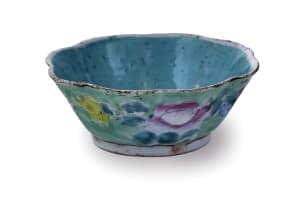 A pair of ceramic bowls, Qing dynasty, late 19th century