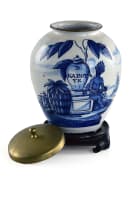 Ceramic tobacco jar, Delft, tin-glazed earthenware, De Verguld Blompot