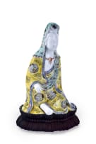A Chinese ceramic figure of Guanyin, 18th or 19th century