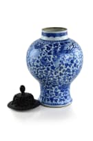 A Chinese blue and white porcelain baluster jar with wooden lid, 18th century