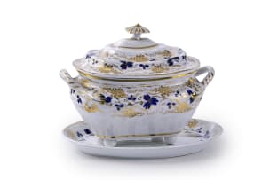 Derby porcelain tea and coffee service, circa 1820-1830, 28