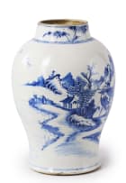 A Chinese blue and white porcelain vase, Kangxi period, 1662-1722