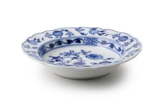 A part Dresden blue and white service, late 19th or early 20th century, fourteen