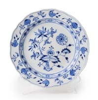 A part Dresden blue and white service, late 19th or early 20th century, fourteen