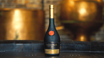 Sydney Back; Strauss & Co Potstill Brandy; 22 Year Old; 2 (1 x 2); 750ml