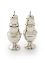 A pair of small silver salt and pepper shakers, 20th century, S925