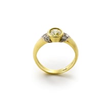 Intense yellow diamond ring