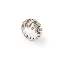 Diamond spiral ring