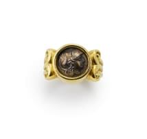 Coin signet ring