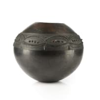 Nesta Nala; Ukhamba with incised and relief rope decoration