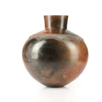 Nesta Nala; Uphiso with relief and incised motif