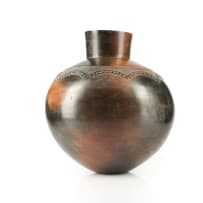 Nesta Nala; Uphiso with relief and incised motif