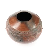 Zanele Nala; Ukhamba with rope, applied decoration and incised triangular motif