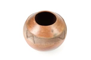 Nesta Nala; Ukhamba with rope and textured band