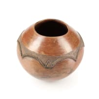 Nesta Nala; Ukhamba with rope and applied motifs