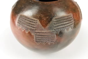 Nonhlanla Nala; Ukhamba with rope and triangular incised motif