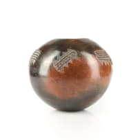 Nonhlanla Nala; Ukhamba with rope and triangular incised motif