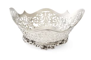 An Edward VII silver basket, William Devenport, Birmingham, 1904