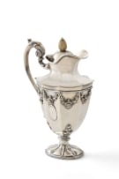 An Edward VII silver hot water jug, Goldsmiths & Silversmiths Co Ltd, London, 1907