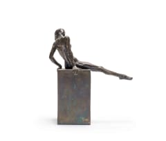 André Prinsloo; Woman on a Box