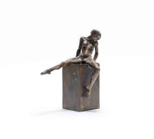 André Prinsloo; Woman on a Box
