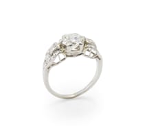 Art deco engagement ring