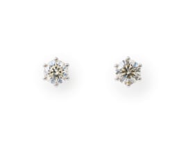 Diamond studs