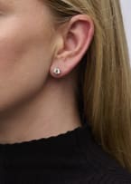Diamond studs