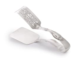 An Edward VII silver asparagus dish and tongs, Tiffany & Co, London, 1910
