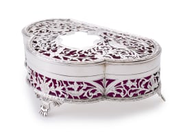 A George VI silver box, S Blanckensee & Son Ltd, Birmingham, 1944