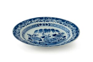 A Chinese blue and white circular dish, Kangxi period, 1662-1722