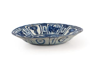 A Chinese blue and white 'Kraak' dish, Wanli period, 1573-1620