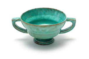 Linn Ware; Double-handled urn