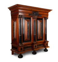 Dutch oak and ebony kussingkast, 19th Century