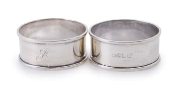 Four George V silver napkin rings, A&JE, Birmingham, 1921
