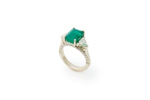 Emerald and diamond ring