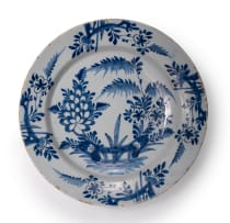 Dutch Delft Chinoiserie motif charger, 17th and 18th century