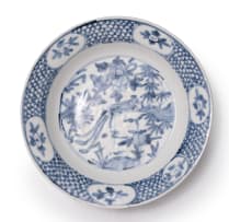 A Chinese Swatow blue and white dish, Qing Dynasty, late 17th century
