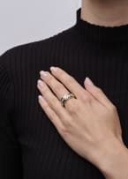 Two-tone diamond ring