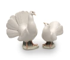 Two porcelain doves, Spain
