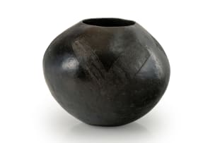 Unrecorded artist; Ukhamba (Traditional isiZulu Vessel) with incised 'V' motif