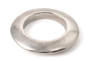 A silver bangle, unknown maker, 20th century